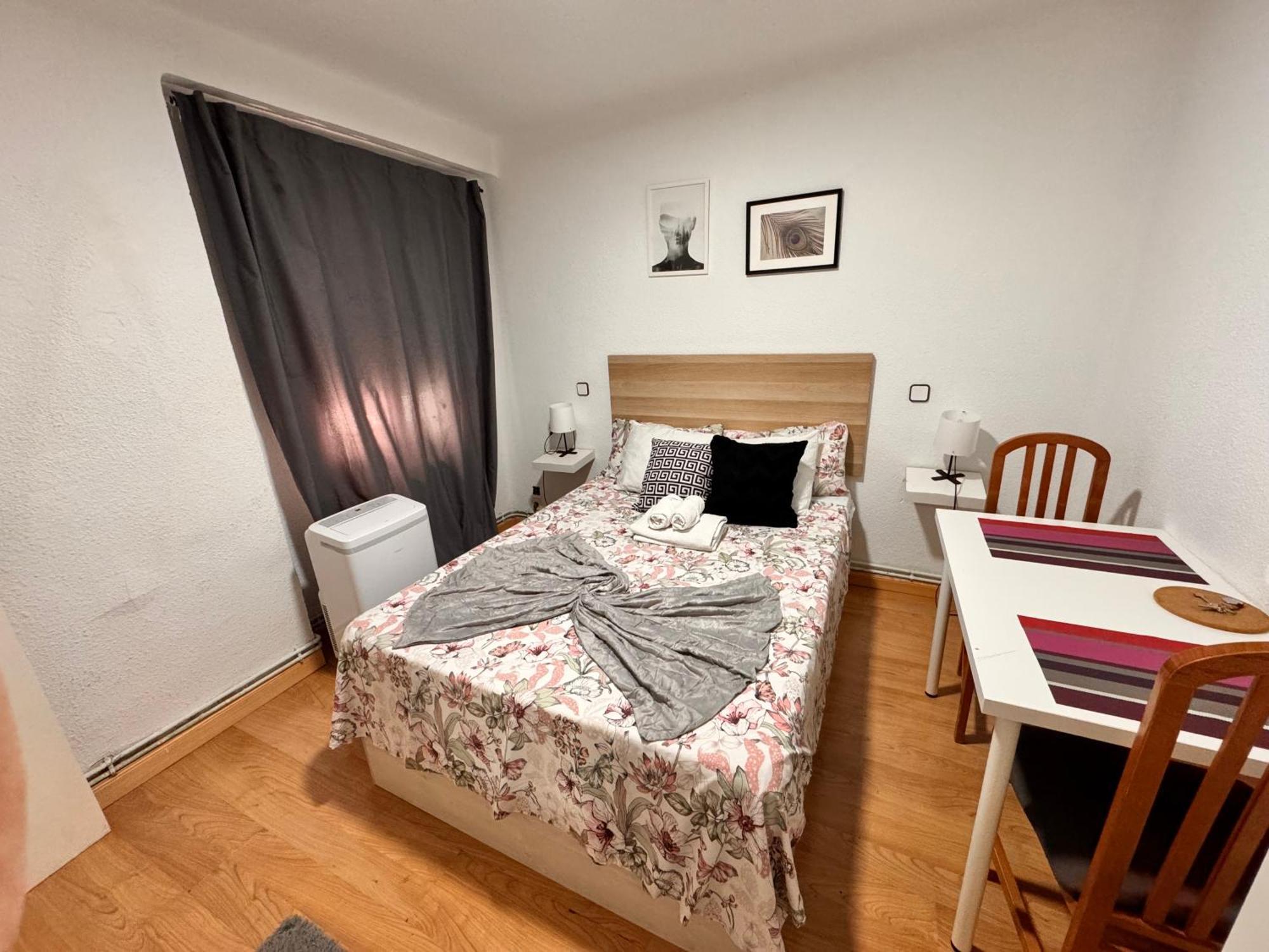 Habitacion Interior En Madrid Luaran gambar